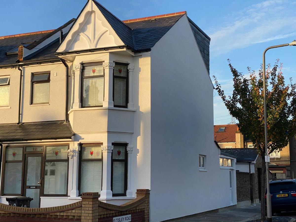 Beautiful All Room En-Suite 4 Bedrooms House , Free Parking, Wifi, Corporate, Contractors, Family Relocation, Contact Us For Long Term Rate Ilford Exteriér fotografie